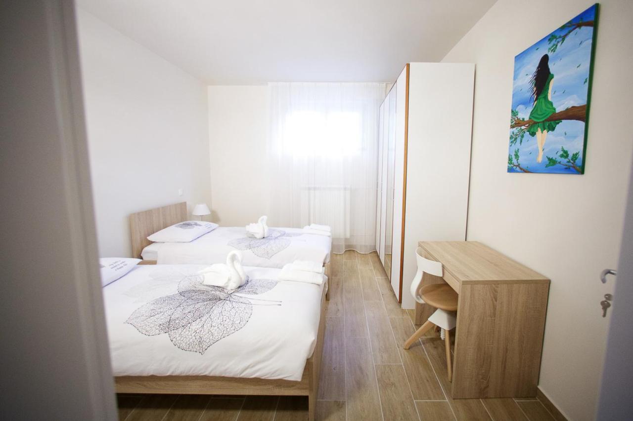 Hisa Krivopeta Apartment โคบาริด ภายนอก รูปภาพ
